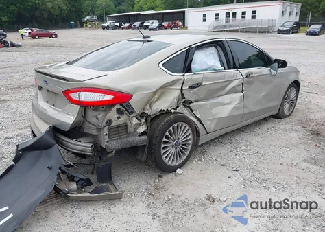 2015 Ford Fusion Titanium z USA, uszkodzony, nr VIN 3FA6P0K95FR125804
